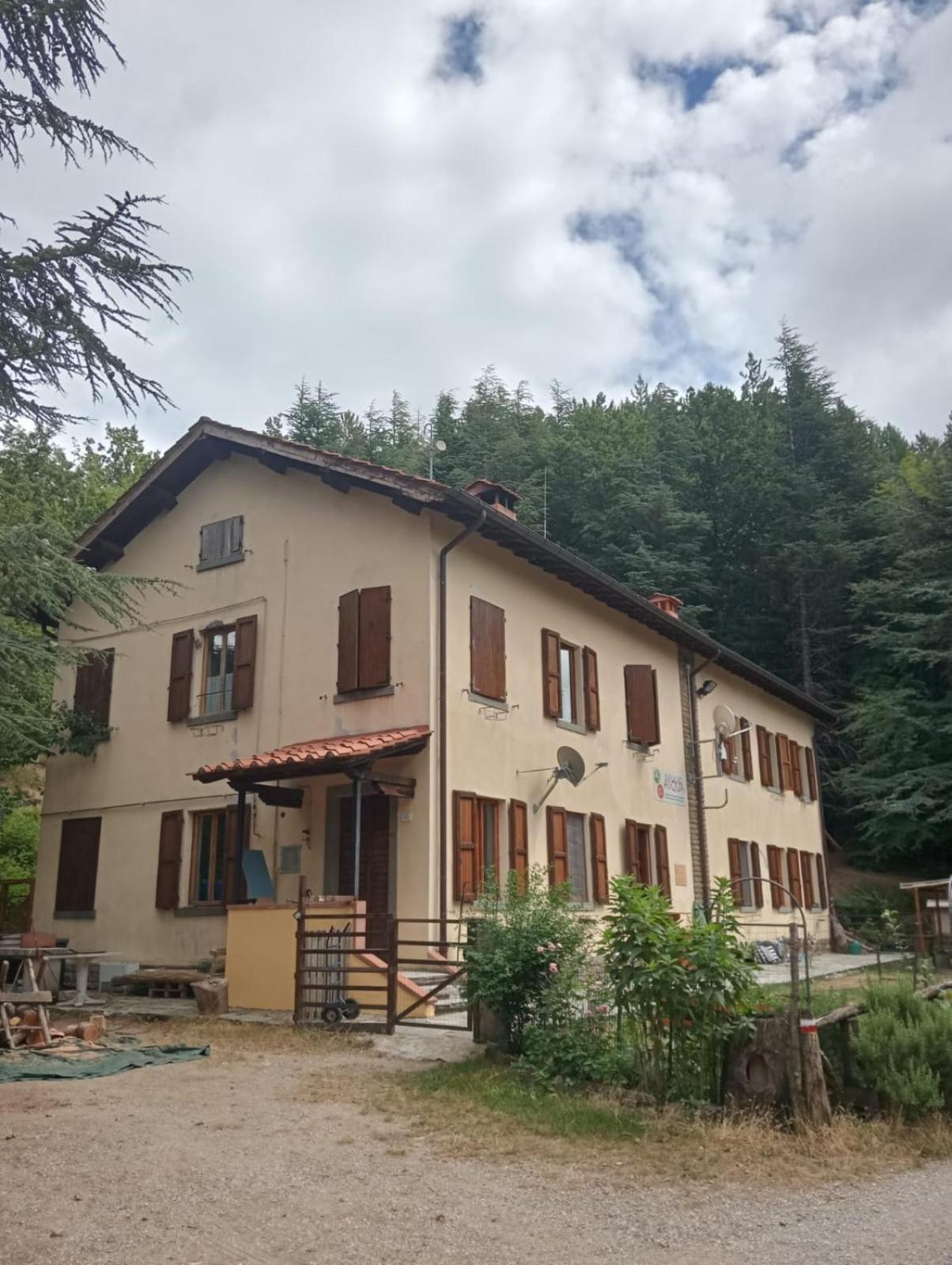 Rifugio Asqua Villa Poppi Eksteriør billede